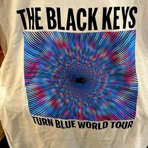 Black Keys Turn Blue World Tour T-Shirt size Large